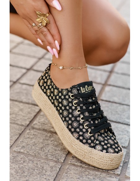 Patterned Women's Platform Sneakers With Braiding Lee Cooper LCW-25-08-3647L Black