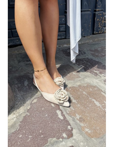 Women's Sandals With Decoration Light Beige Suede Imitation Gardenia
