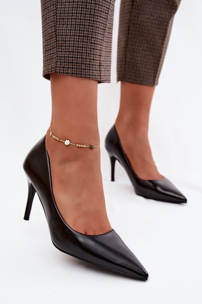 Patent Leather Heels Made of Faux Leather Black Tropessa