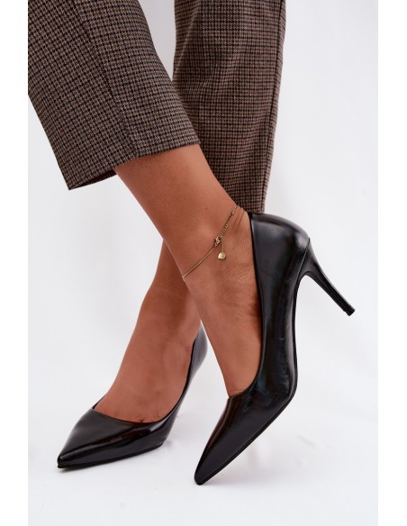 Patent Leather Heels Made of Faux Leather Black Tropessa