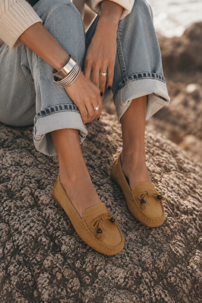 Women's Flat Loafers With Bow And Fringes Faux Suede Camel Bluebell 2