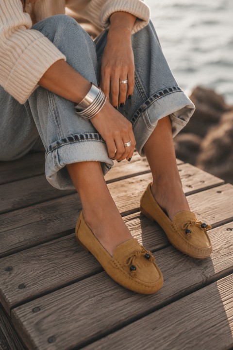 Women's Flat Loafers With Bow And Fringes Faux Suede Camel Bluebell