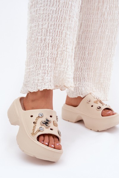 Ladies Foam Slippers On Massive Platform With Golden Pins Beige Ivoriel