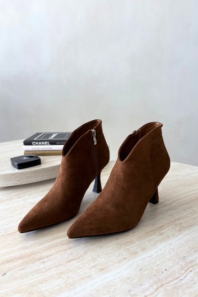 Women's Slim Heel Ankle Boots With Pointed Toe Camel Bessia 2