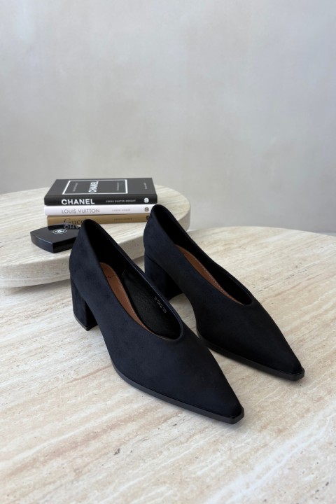Black Pointed Toe Block Heel Shoes Lavisa