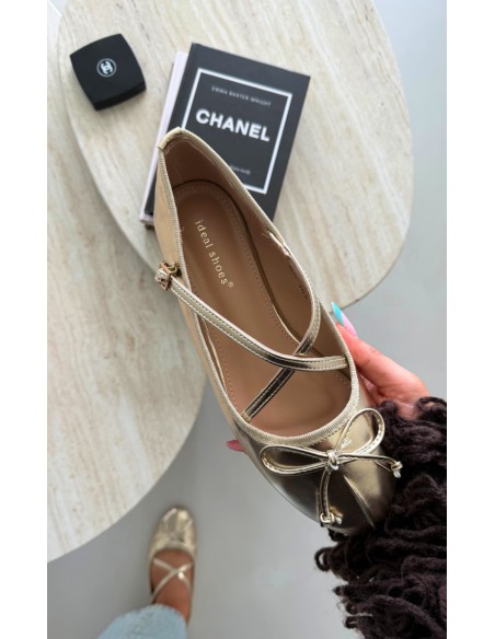 Gold Women's Ballerinas With Straps and Bow