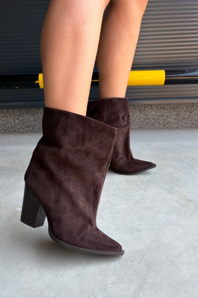 Women's Block Heel Ankle Boots With Pointed Toe Chocolate Hileta