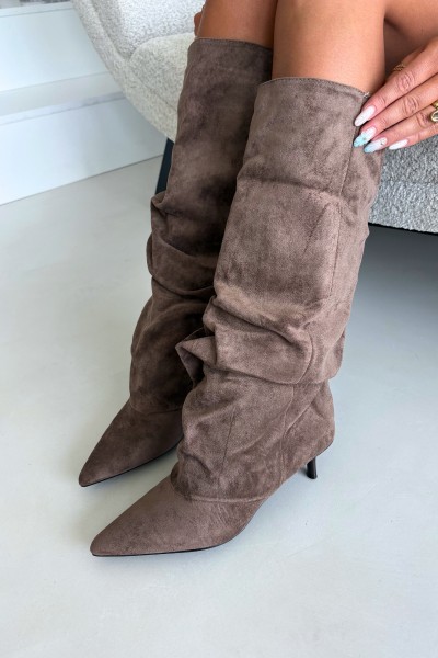 Wrinkled Khaki Low Block Heel Suede Ankle Boots with Slip-On Lowen 2