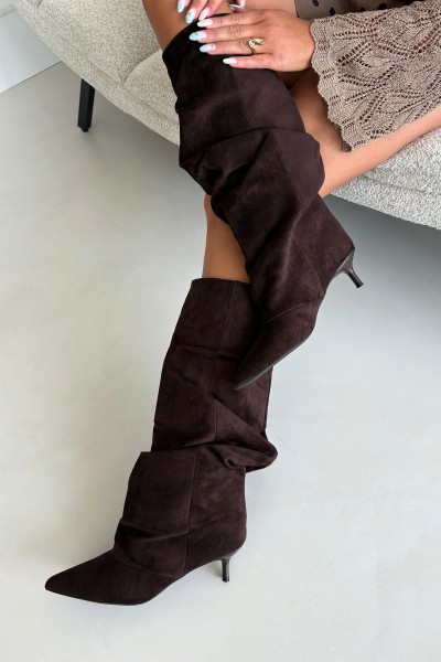 Wrinkled Kitten Heel Slip-On Suede Chocolate Lowen Boots 2