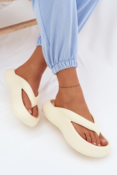 Women's Foam Flip Flops Light Beige Roux 2