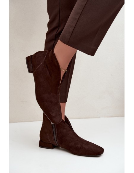 Low Ankle Boots with Cutout and Zipper Flat Heel Chocolate Canella