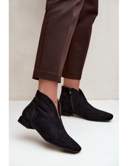 Low Ankle Boots with Cutout and Zipper Flat Heel Black Canella