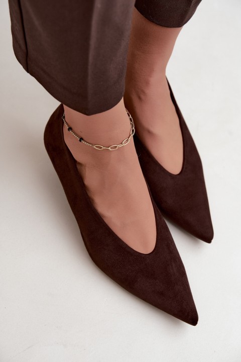 Suede Kitten Heel Pumps in Chocolate Brown Nuretta
