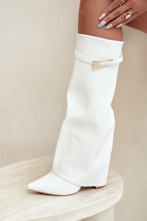 Wedge Heel Boots with Curved Shaft and Buckle White Amrie